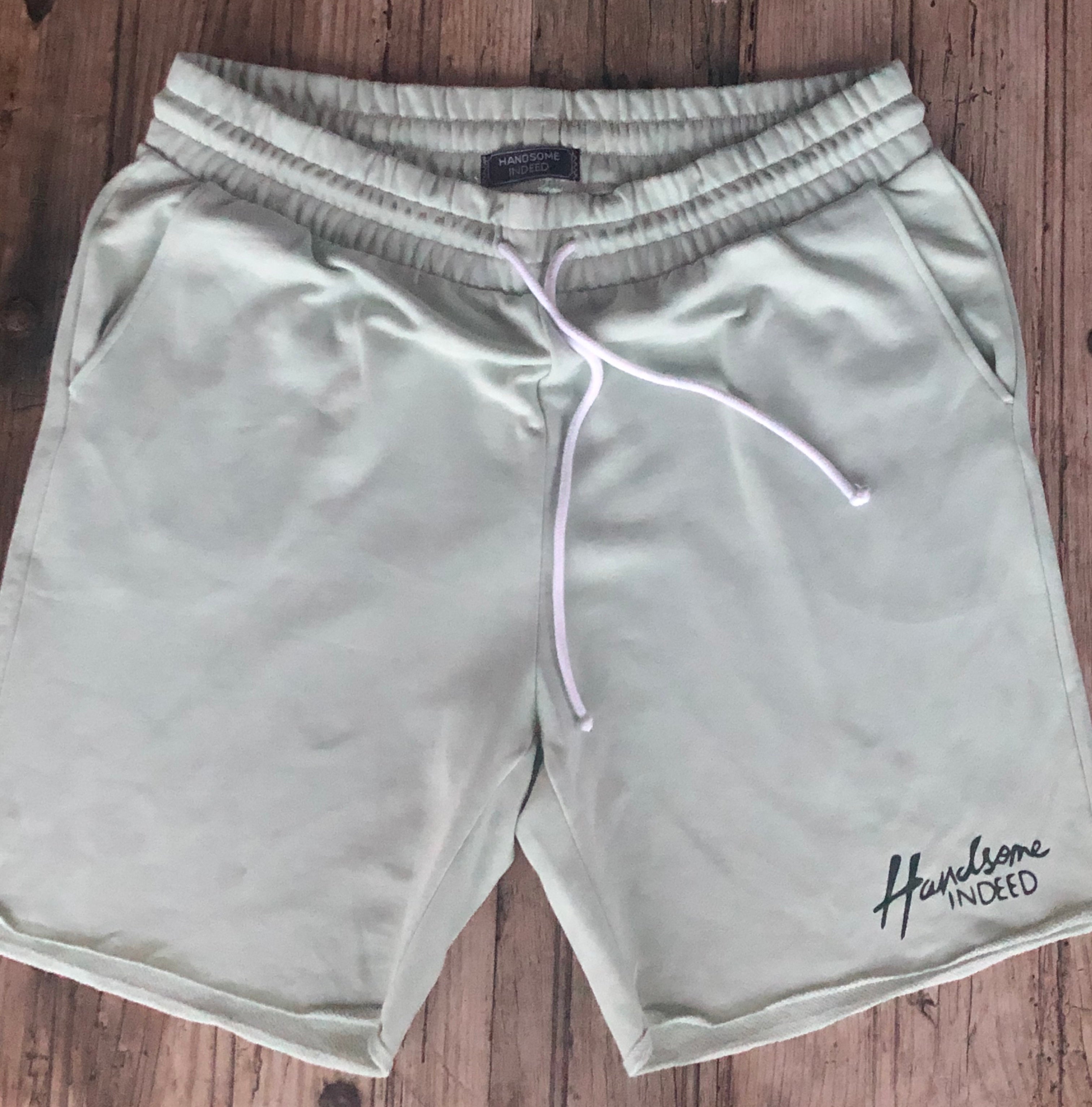 HandsomeINDEED WHITE DRAW  STRING SHORTS